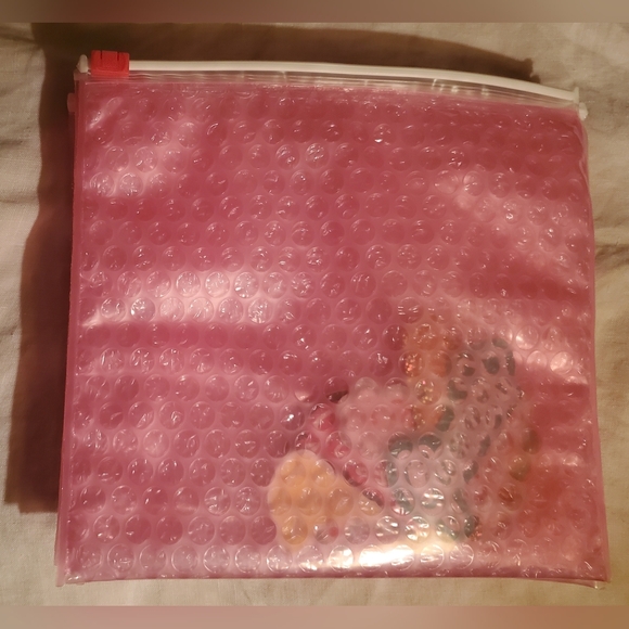 7 Glossier Pink Makeup Bags and 12 Glossier Stickers New Never Used - Picture 7 of 9